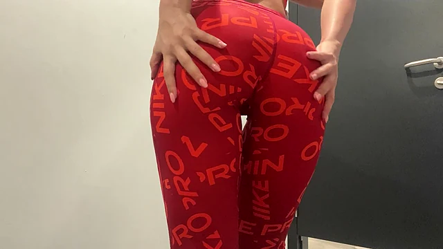Hot CandyLuxxx try on new Nike Leggings Candyluxxx